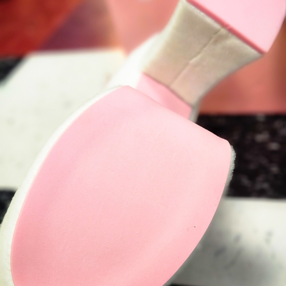 NIB.Sugar Thrillz BUNNY Platform Heels Boots Women's sz 9, faux fur - Picture 5 of 7